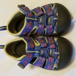 Keens size 6